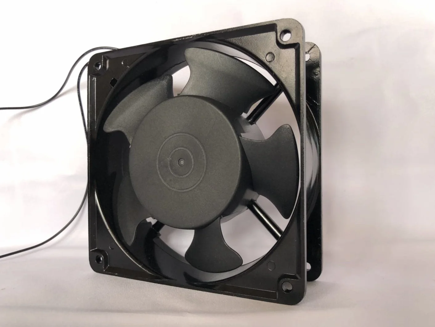 Ventola di raffreddamento 110V 0,22A 12038 120X120X38mm