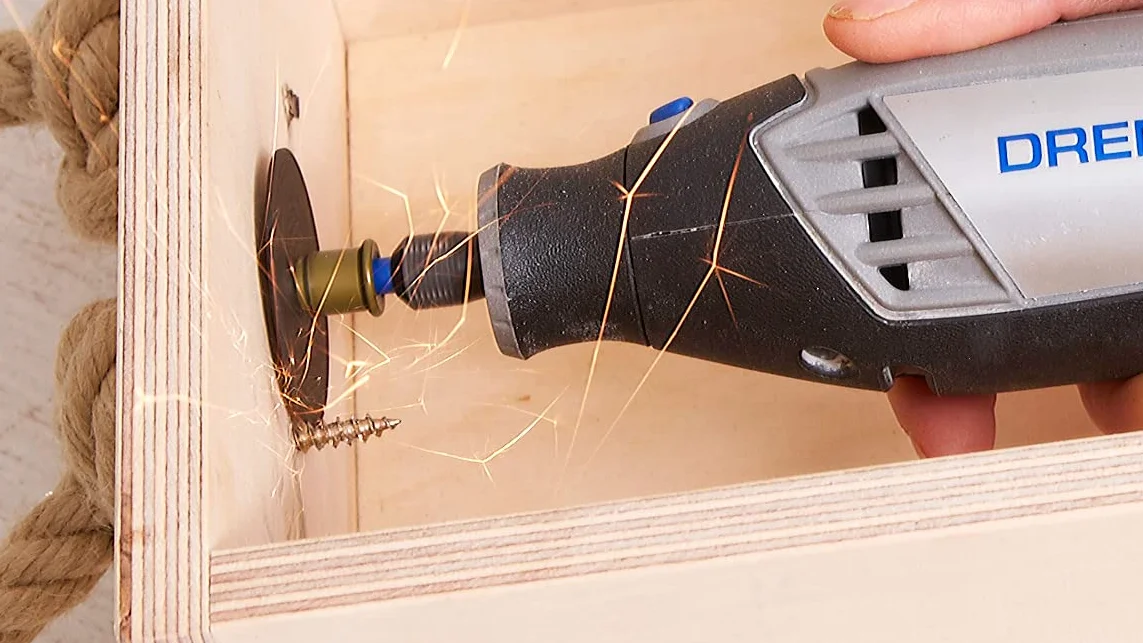 Dremel 2615S690JA EZ SpeedClic Set di Accessori, 10 Dischi da Taglio e 1 Perno EZ SpeedClic [Classe di efficienza energetica A]