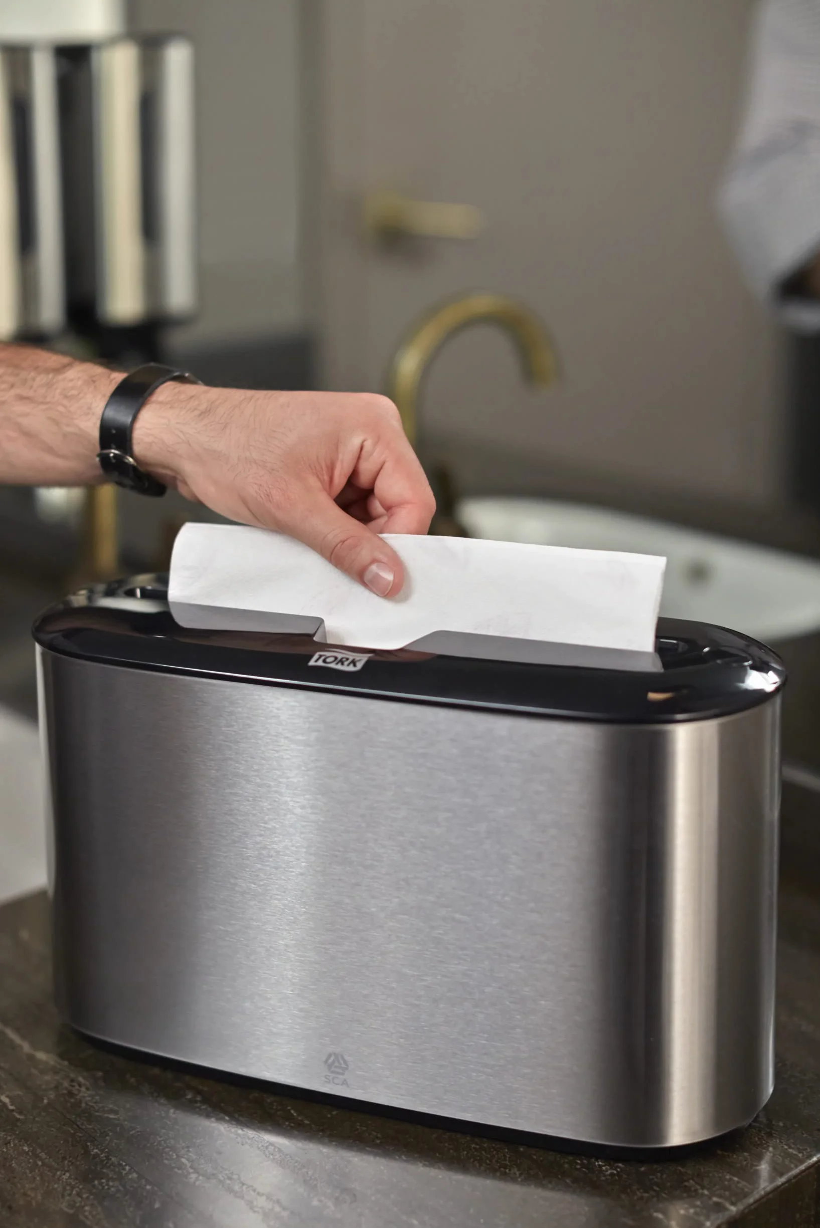 Tork Xpress Dispenser da banco per Asciugamani intercalati, sistema H2, 21,8x32,3x11,6 cm, Image Design, inox