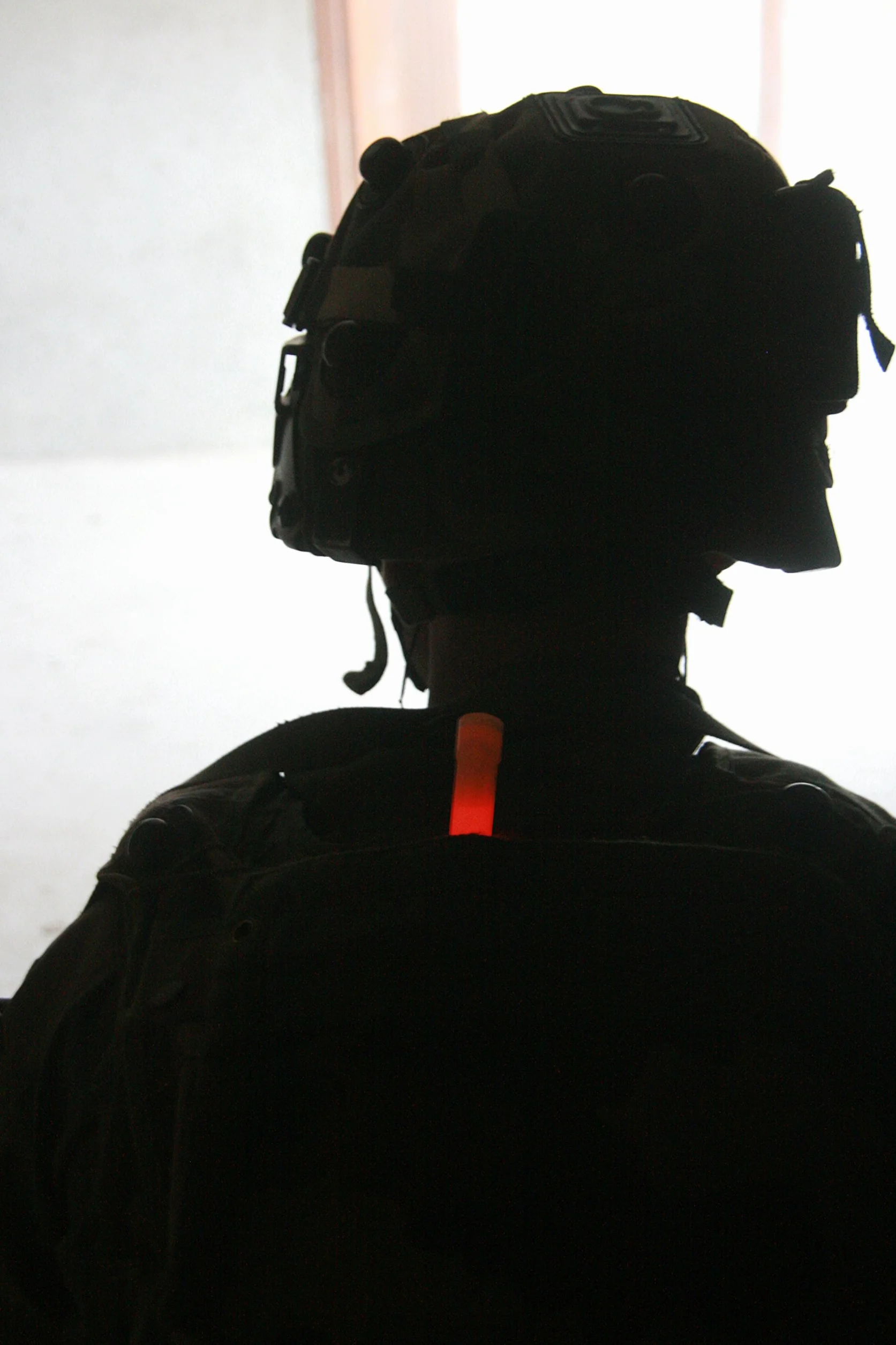 Cyalume Bastoncino luminoso rosso militare ChemLight Lightsticks 15cm - Light Sticks ultra-luminosi 12 ore (Scatola da10)