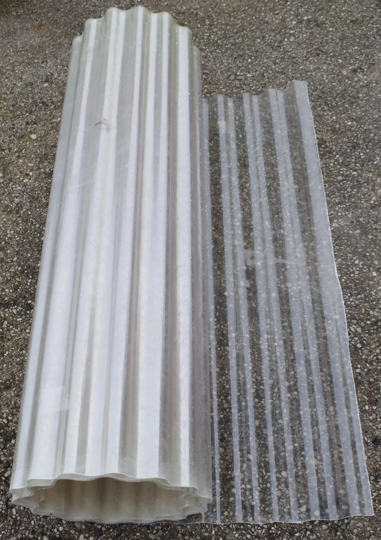 Fogli Pretagliati di Vetroresina Ondulata di colore neutro per coperture e protezioni disponibile in varie misure di altezza e lunghezza (5, 250)