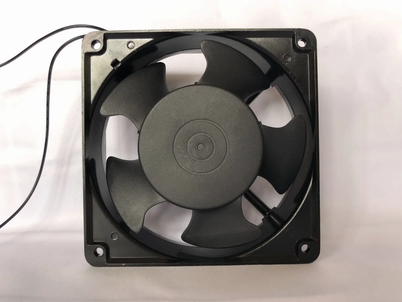 Ventola di raffreddamento 110V 0,22A 12038 120X120X38mm