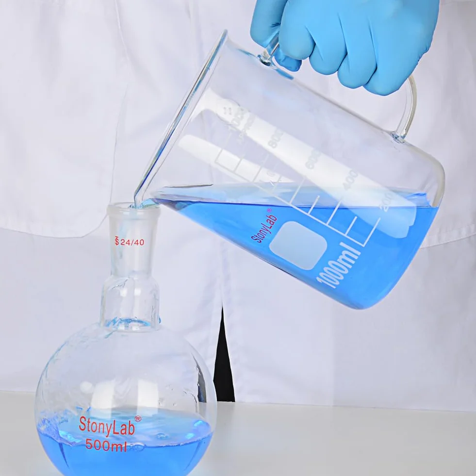 stonylab Bicchiere in Vetro con Manico, Bicchiere Graduato in Vetro Borosilicato Griffin a Forma Bassa con Manico e Beccuccio per Versare, 1000 ml
