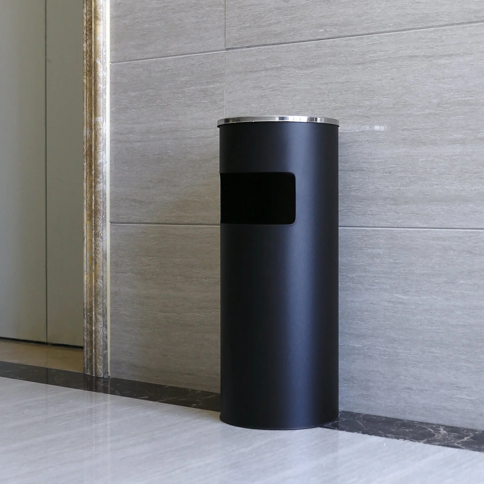 Songmics Pattumiera Portacenere con Secchio Interno Rimovibile, Cestino per Spazzatura in Acciaio, per Ufficio Hotel Giardino ed Esterni, 24.5 x 60.5 cm (Diam. x A), Nero, LTB17C