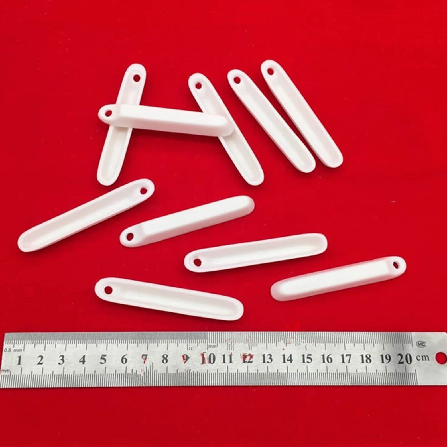 77 * 13 * 8mm / 99.3% Alumina Crucible/Boat/Corundum Crucible/Hole in One side/Al2O3 Ceramic Crucible/Sintered Crucible(with Holes)
