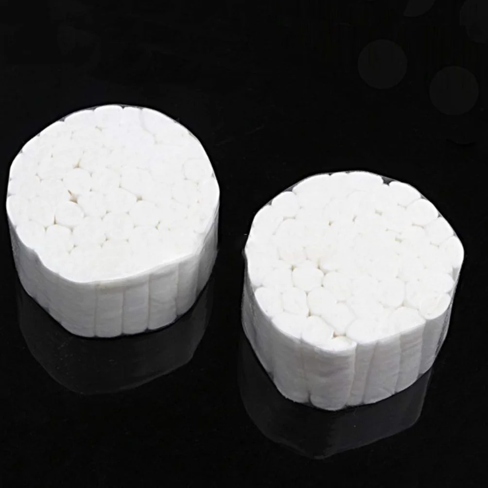 Il cotone dentario bianco 50Pcs Rolls alto assorbente non sterile