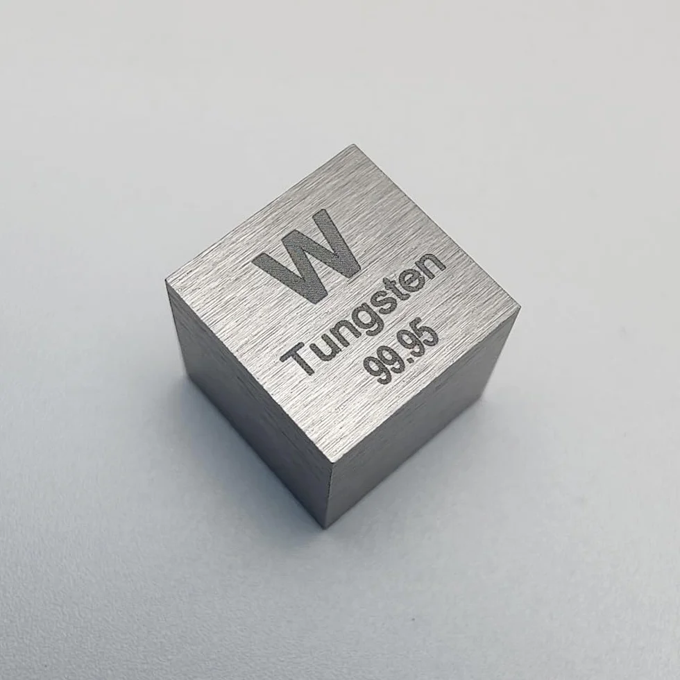Tungsteno Metallo Cubo, 99.95% Purezza, 10mm × 10mm × 10mm, Inciso Elemento Simbolo
