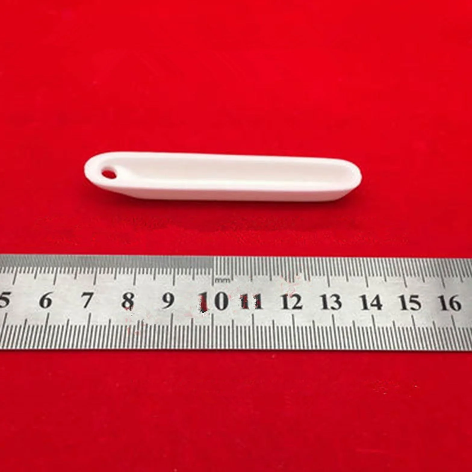 77 * 13 * 8mm / 99.3% Alumina Crucible/Boat/Corundum Crucible/Hole in One side/Al2O3 Ceramic Crucible/Sintered Crucible(with Holes)