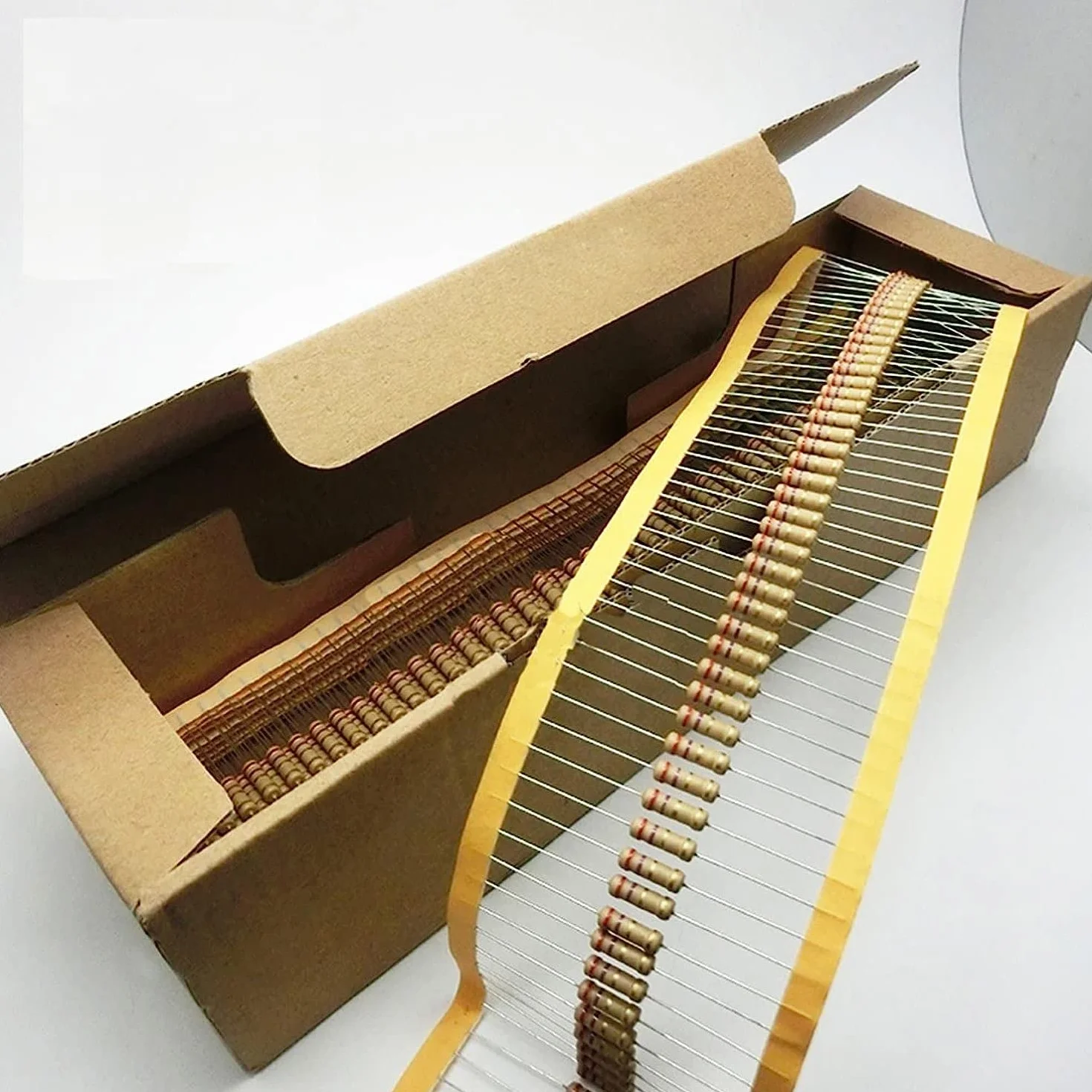 Elementi limitatori di corrente 2440Pcs 122Values ​​0.33-4.7M Ohm 1/2W 5Percent Carbon Film Resistori Assortimento Kit Componenti Elettronici Resistenza