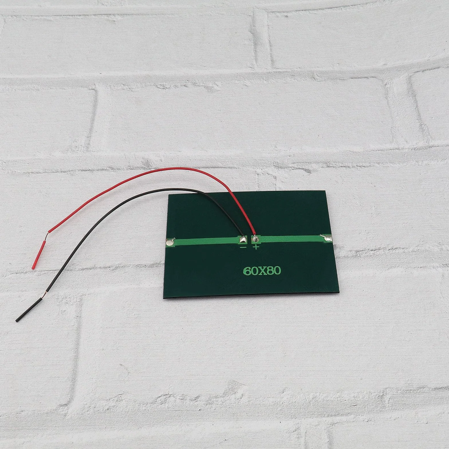 OTOTEC 4pcs Micro Pannelli Solari Fotovoltaici 60x80mm 1.5V 0.65W Miniatura Pannelli Solari Celle Fotovoltaiche Giocattoli di Luce Solare per Energia Solare FAI DA TE Home Science Progetti