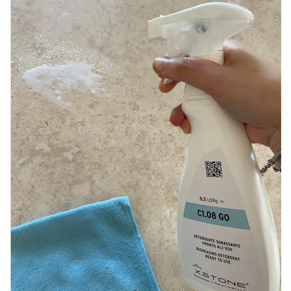 Detergente SGRASSANTE pronto alluso per PULIZIA PROFONDA DI TOP CUCINA/BAGNO, TAVOLI in pietra naturale ecc. Pack 3 x SPRAY da 0,5 Litri