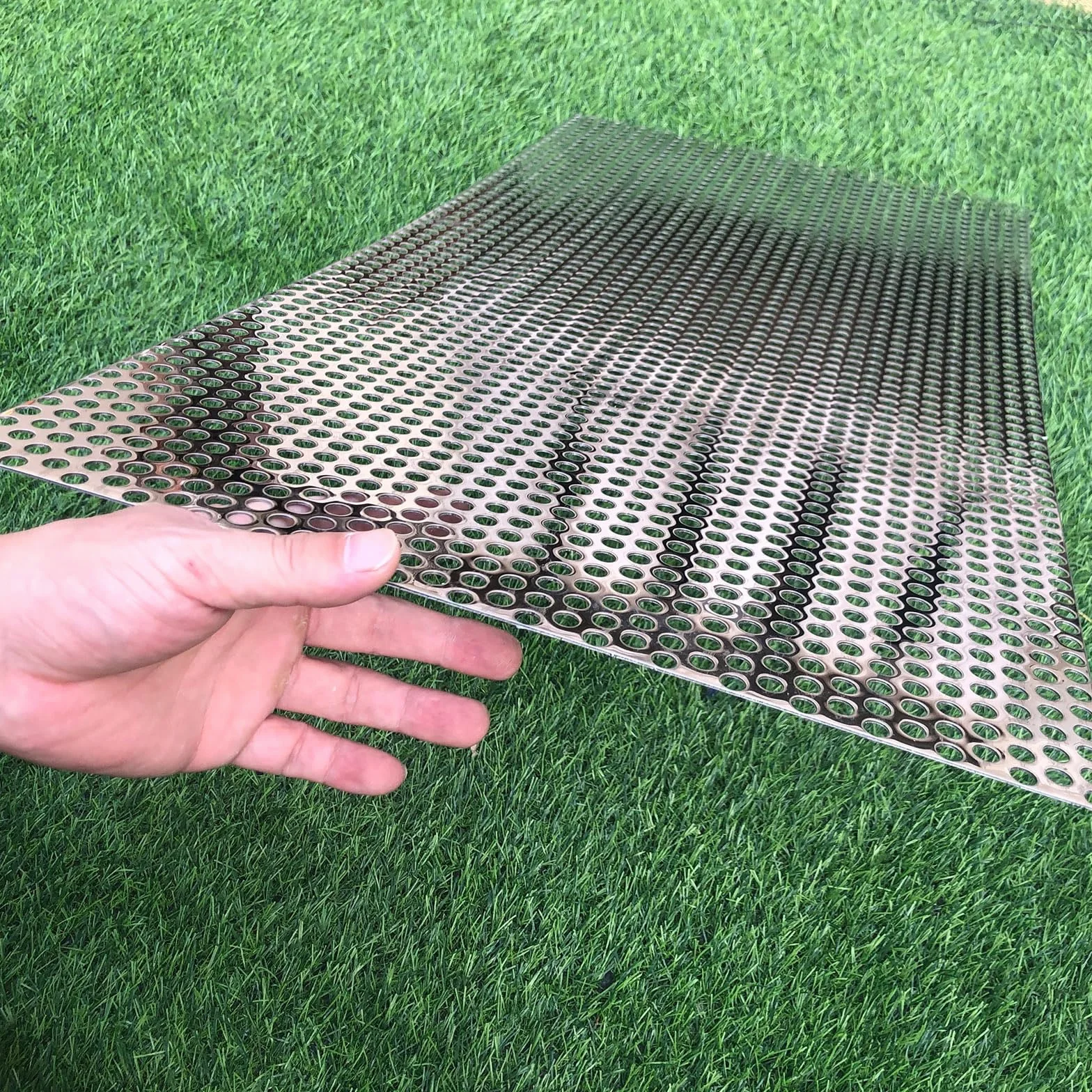 Lamiera forata in acciaio inox, griglia forata in acciaio inox, 8 mm, spessore 1,1 mm, 762 mm x 381 mm - Lamiere forate - Griglia forata in metallo