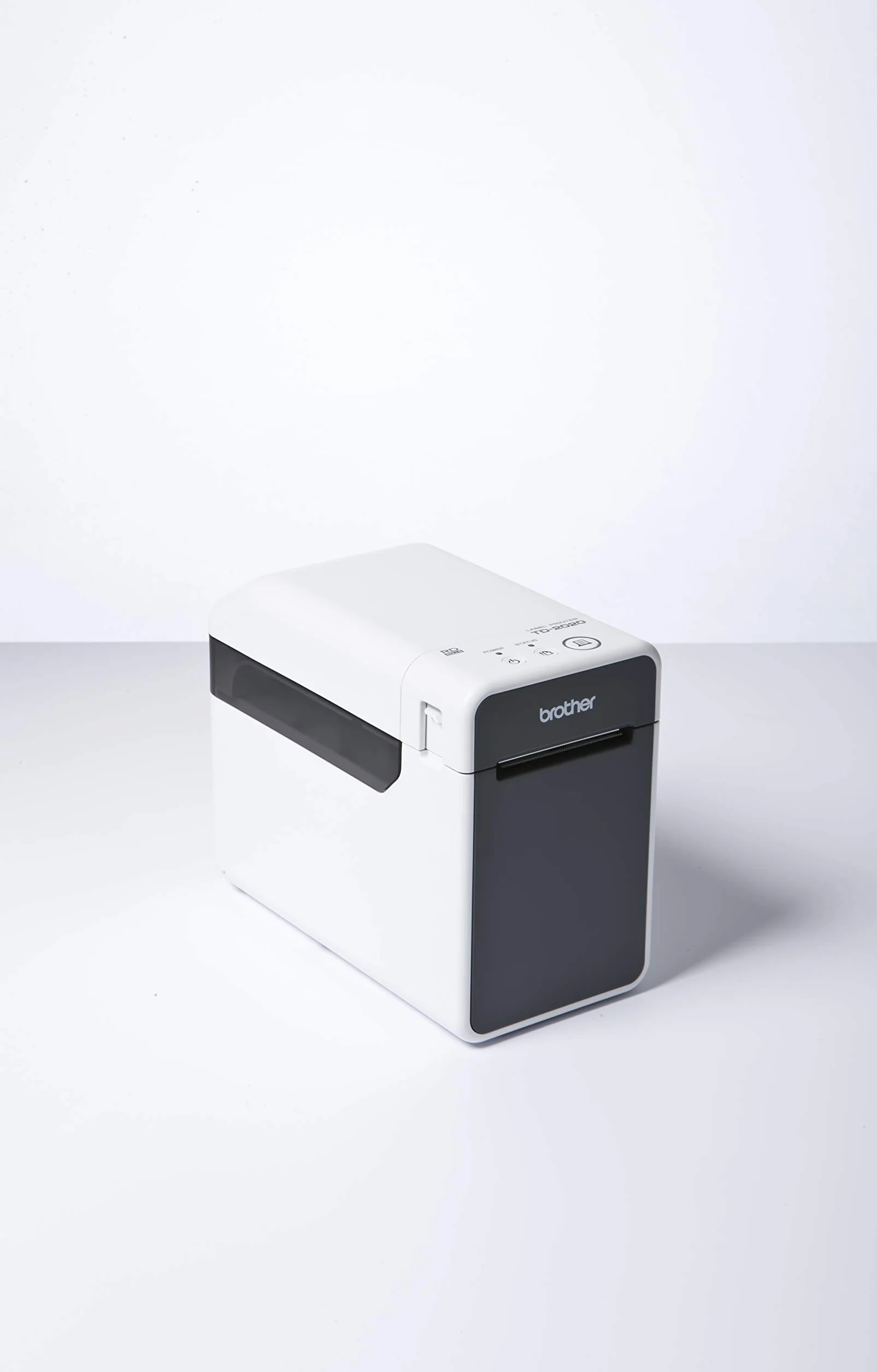 Brother TD-2020A Stampante per Etichette Professionale da 2 pollici, Tecnologia Termica Diretta, Stampa Etichette fino a 56 mm, 203 DPI, Velocità fino a 152.4 mm per sec, Interfaccia Seriale e USB