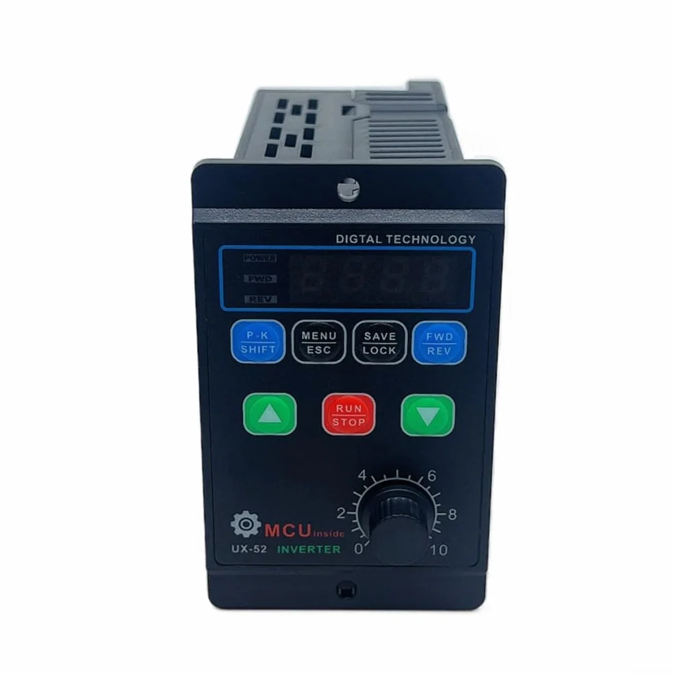 Inverter monofase a trifase per motori, 750/1100W, ingresso 220V, uscita 220V, funzioni di protezione multiple (UX-1.1KW)