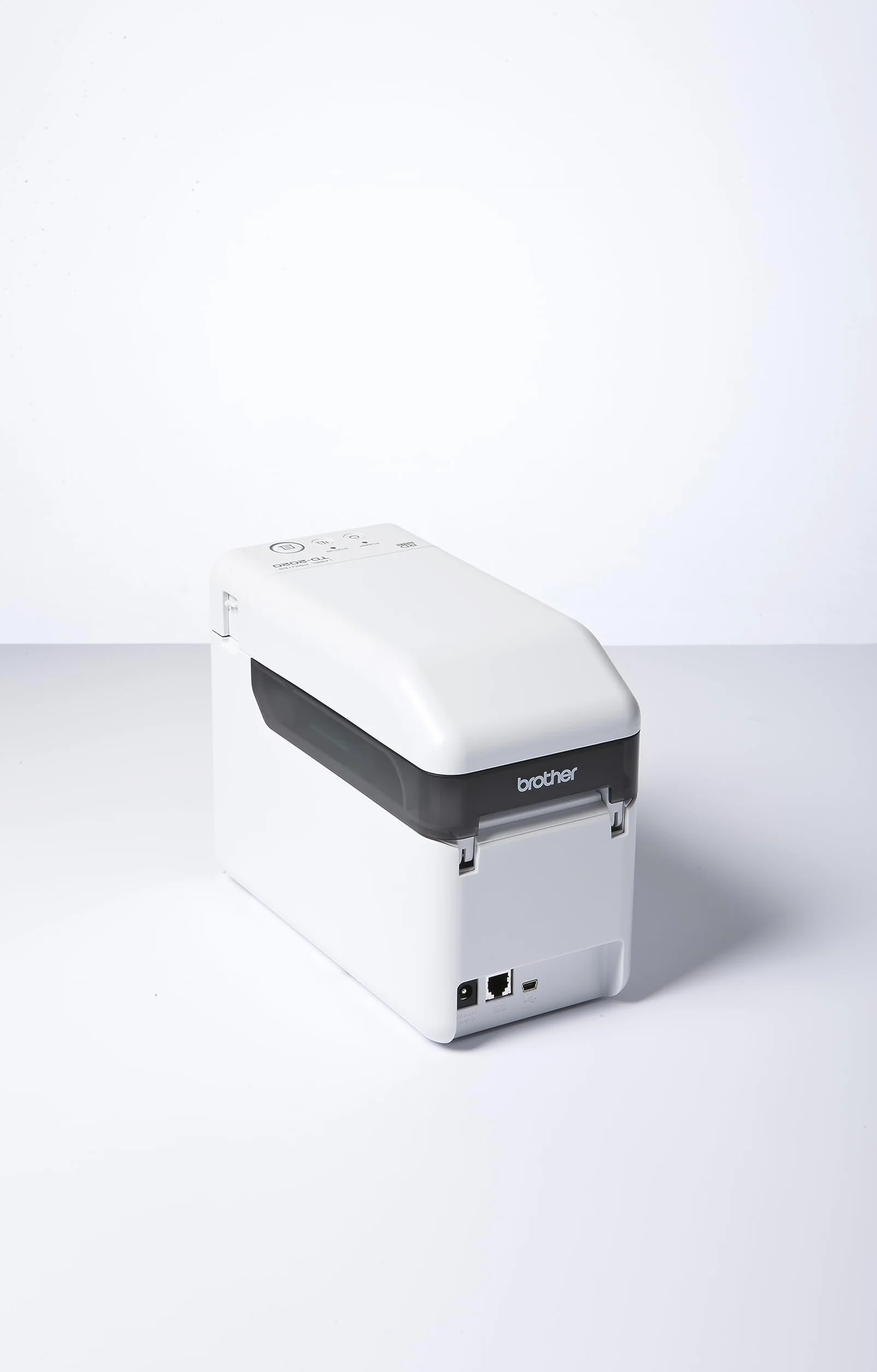 Brother TD-2020A Stampante per Etichette Professionale da 2 pollici, Tecnologia Termica Diretta, Stampa Etichette fino a 56 mm, 203 DPI, Velocità fino a 152.4 mm per sec, Interfaccia Seriale e USB