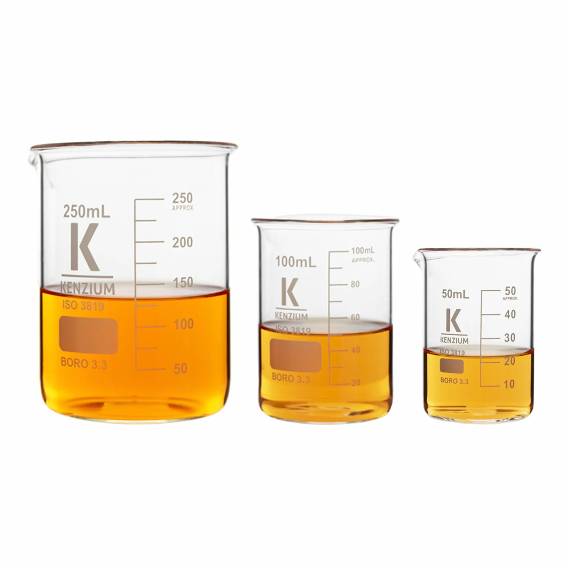 KENZIUM - Confezione 3 x Bekers | Volumi: 50 ml, 100 ml e 250 ml | Vetro borosilicato 3.3 | Forma bassa | Graduato con beccuccio versatore | Per tutti i tipi di campioni | Alta Resistenza,