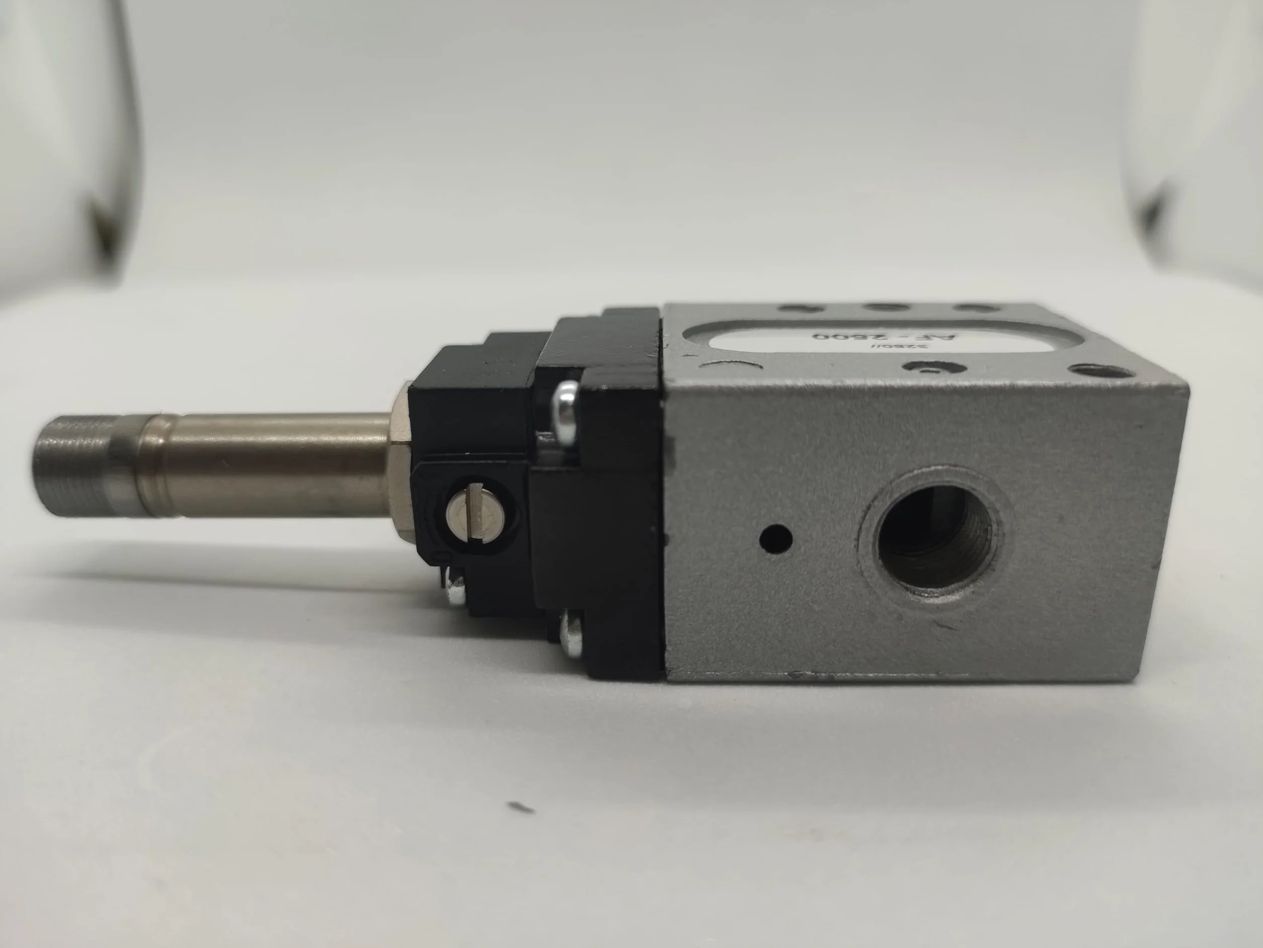 AF-2520 UNIVER ELETTROVALVOLA PNEUMATICA AD OTTURATORE 3/2 G 3/8"