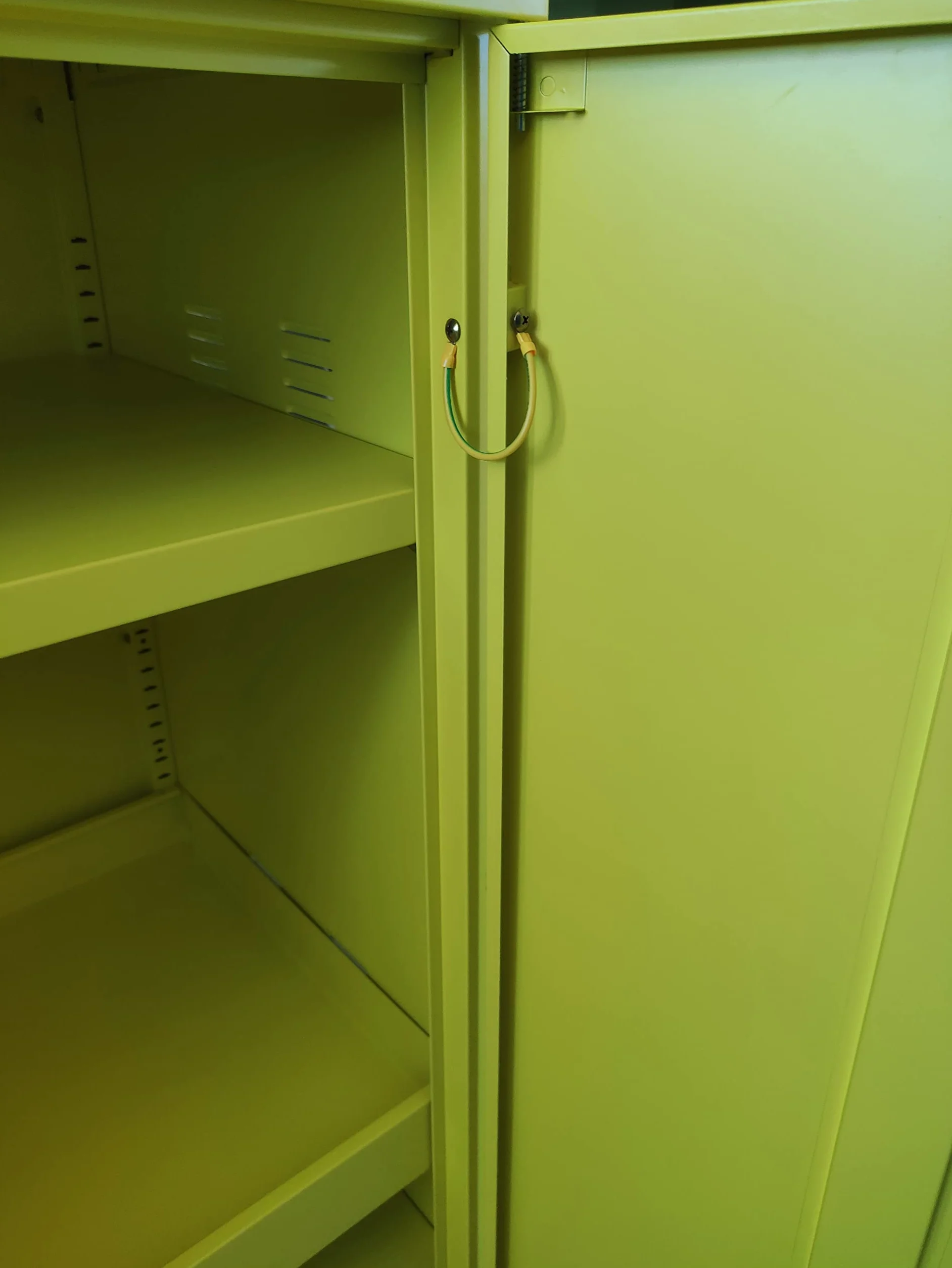 ARMADIO IN METALLO PER VERNICI E SOLVENTI, CM 54x55X200 H