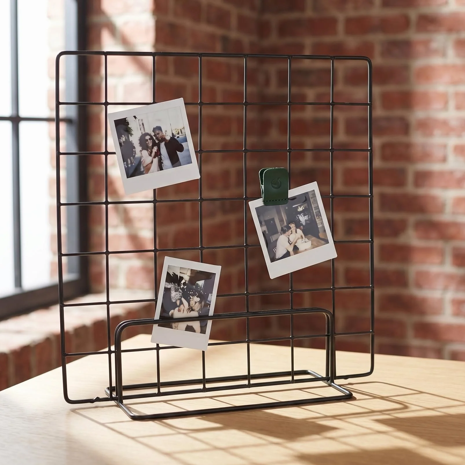 Amosfun Pannello a griglia da parete con base, 35 x 35 cm, espositore da tavolo per foto, espositore artigianale per casa, ufficio, bancarella