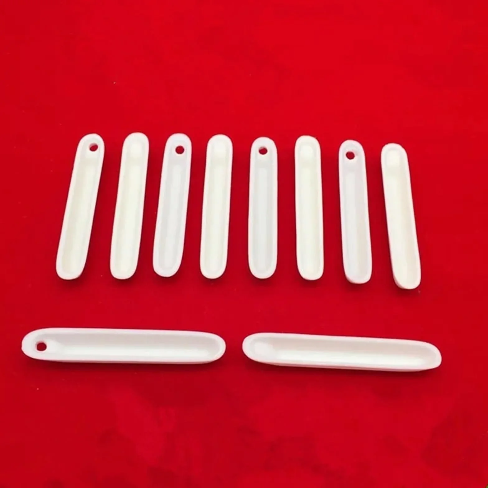 77 * 13 * 8mm / 99.3% Alumina Crucible/Boat/Corundum Crucible/Hole in One side/Al2O3 Ceramic Crucible/Sintered Crucible(with Holes)