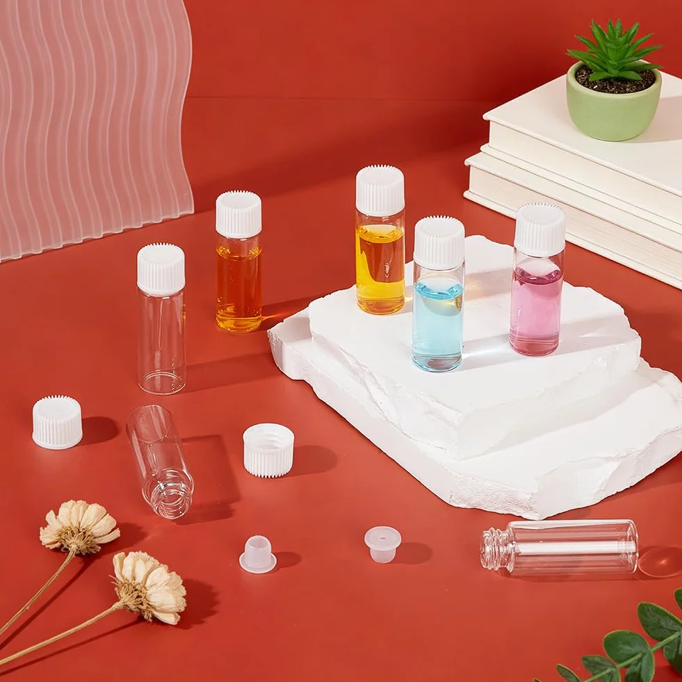 BENECREAT 50 Fiale di Vetro Bianco da 5ml con Tappo a Vite, Bottiglie Olio Essenziale A Prova di Perdite, Contenitore Campioni Ricaricabile per Aromaterapia