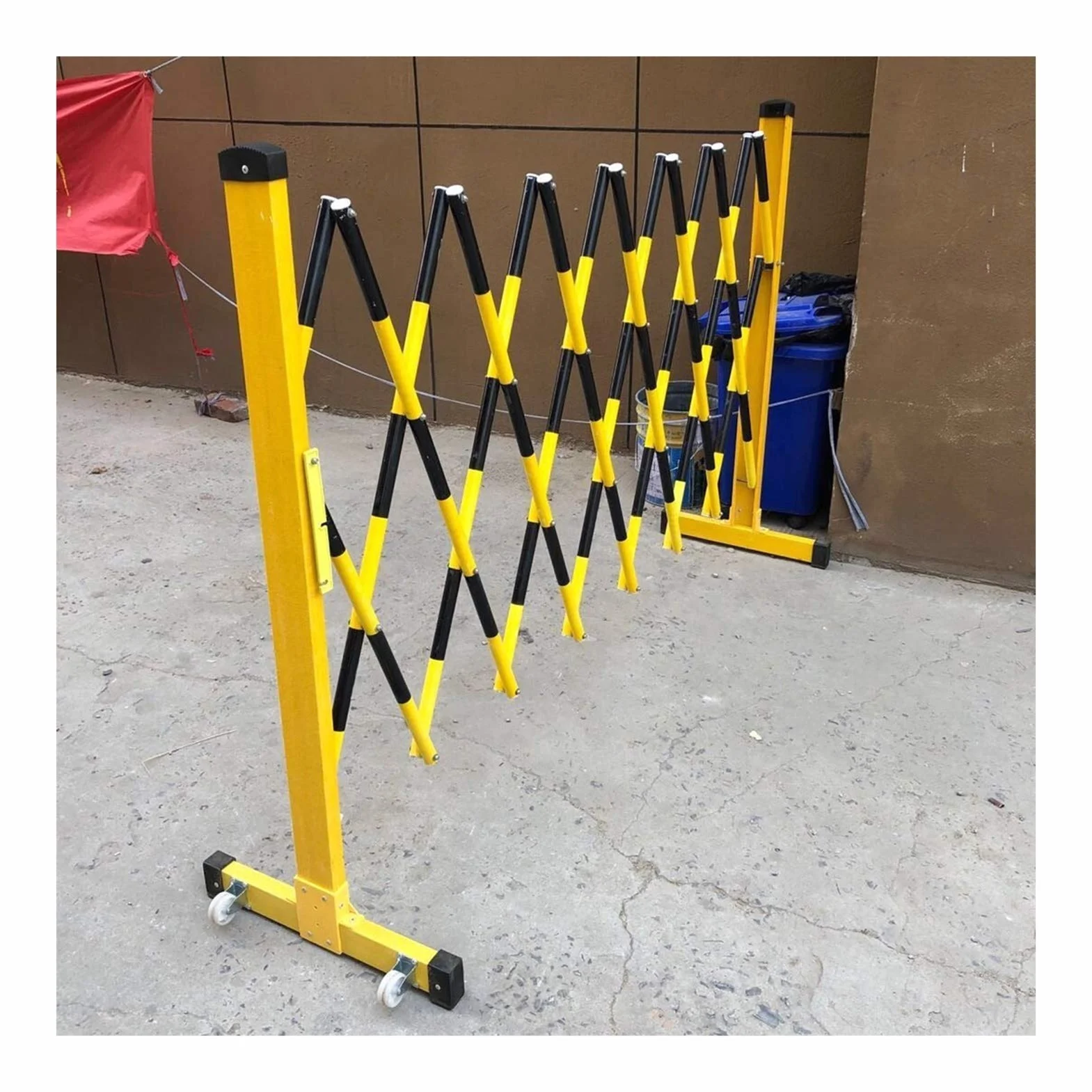 Recinzione Stradale Retrattile per Uso Esterno - Barriera di Sicurezza Portatile per musei, Cinema e ospedali - Barriere di Controllo Folla per Eventi
