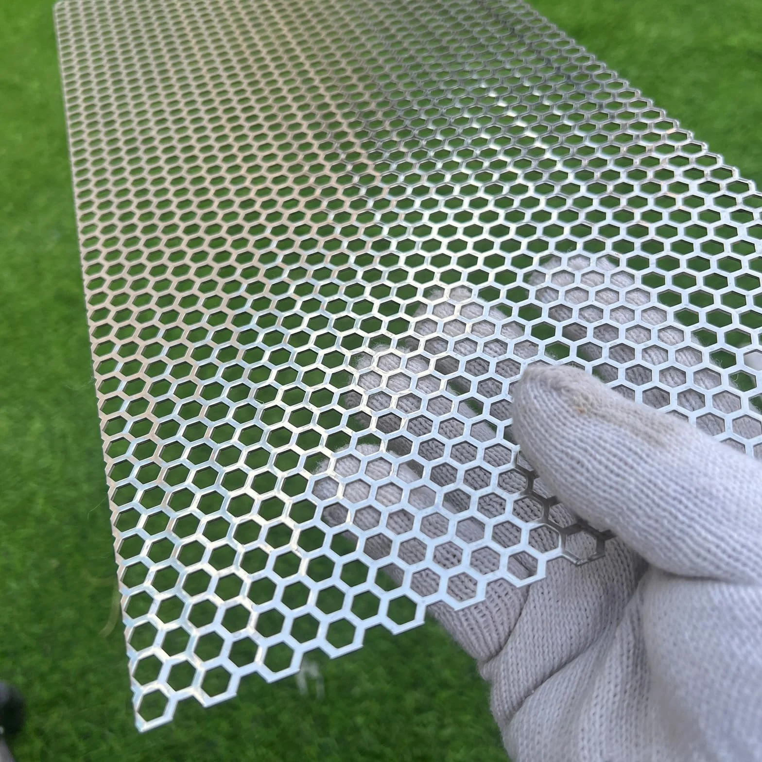 Lamiera perforata 400 mm x 200 mm, spessa 1,1 mm, Foro esagonale da 1/4" (circa 6 mm) lamiera perforata in acciaio inossidabile 304, piastra di schermatura, piastra decorativa