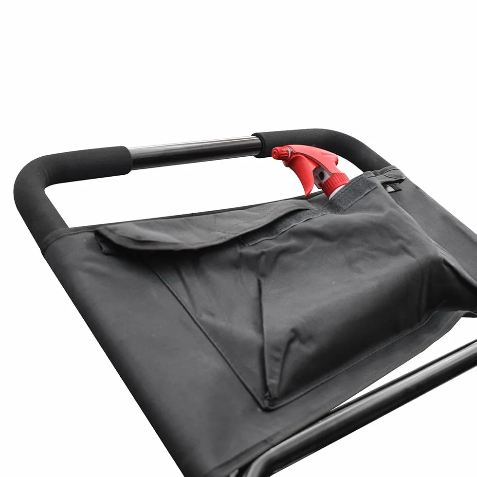Spazzatrice manuale Lavor BSW 950MF con larghezza di lavoro 95 cm e serbatoio da 45 l