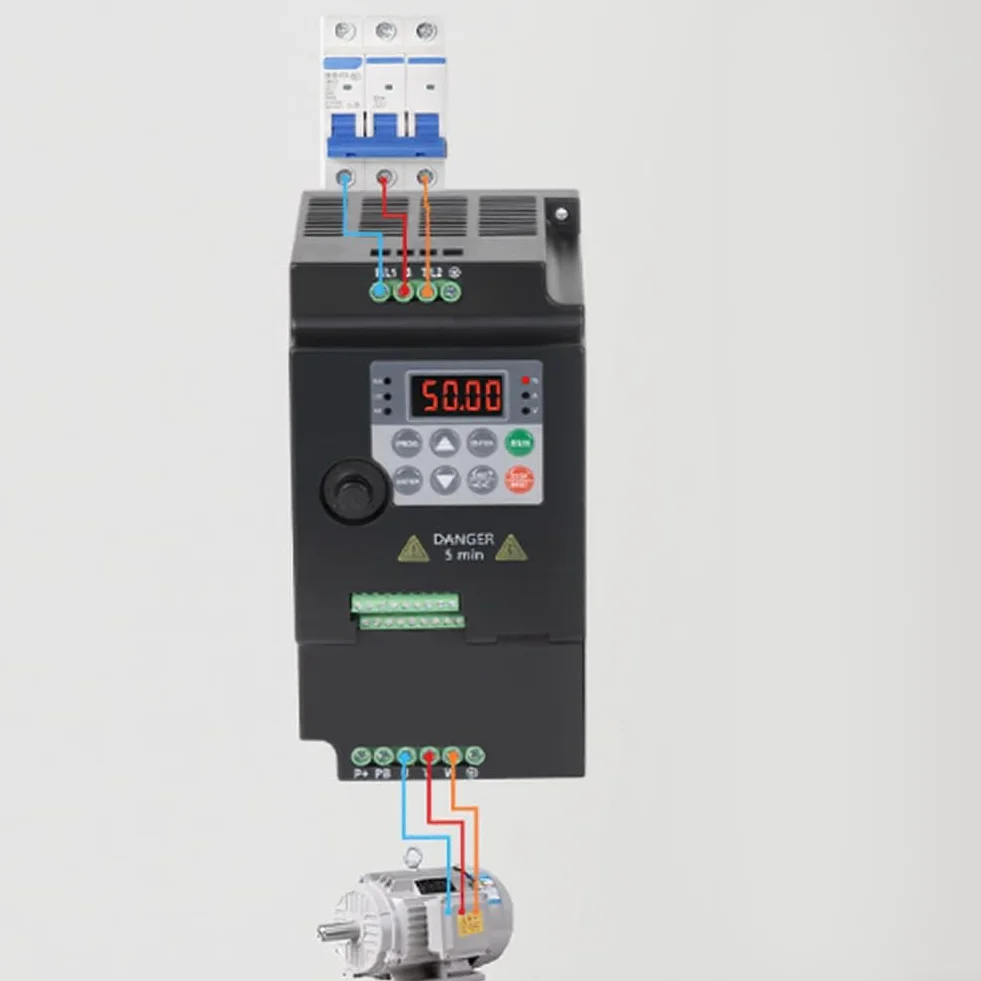 Azionamento a frequenza variabile trifase da 0,75 kW per applicazioni di motori industriali che richiedono una sintonizzazione accurata