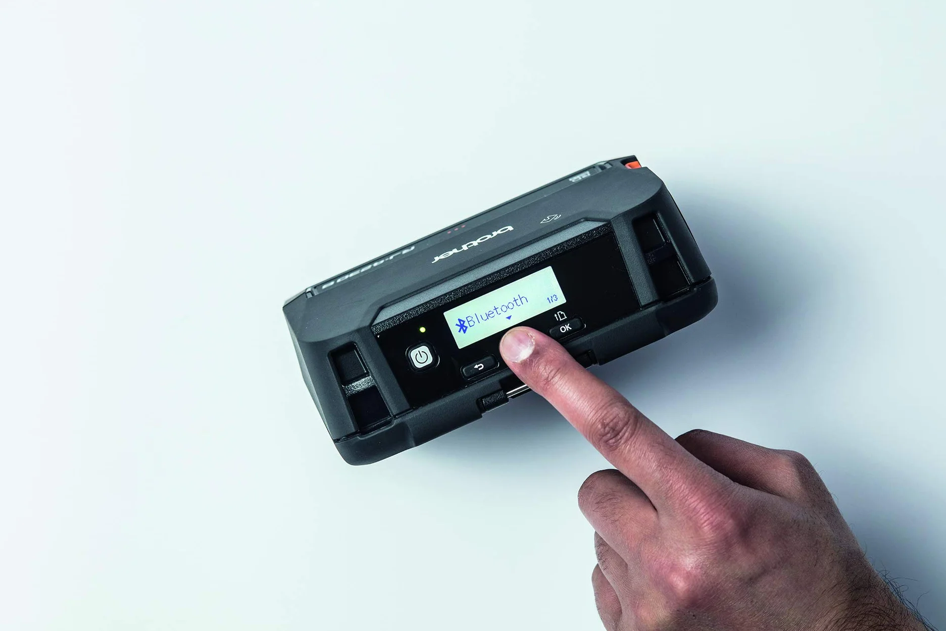 Brother RJ4230B | Stampante portatile fino a 4" | Termica diretta | USB, Bluetooth e NFC | Fino a 127 mm/sec | Colore Nero