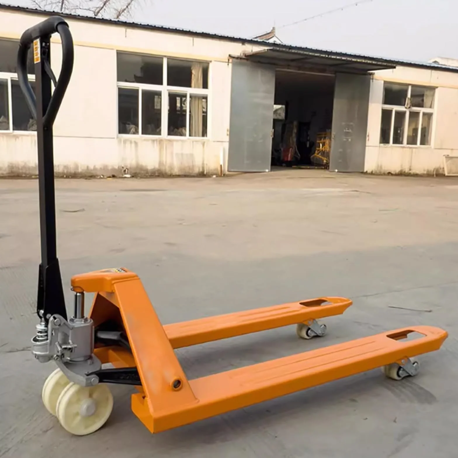 Martinetto manuale standard per carichi pesanti con ruote in nylon per movimentazione efficiente del magazzino e smistamento logistico (dimensioni)