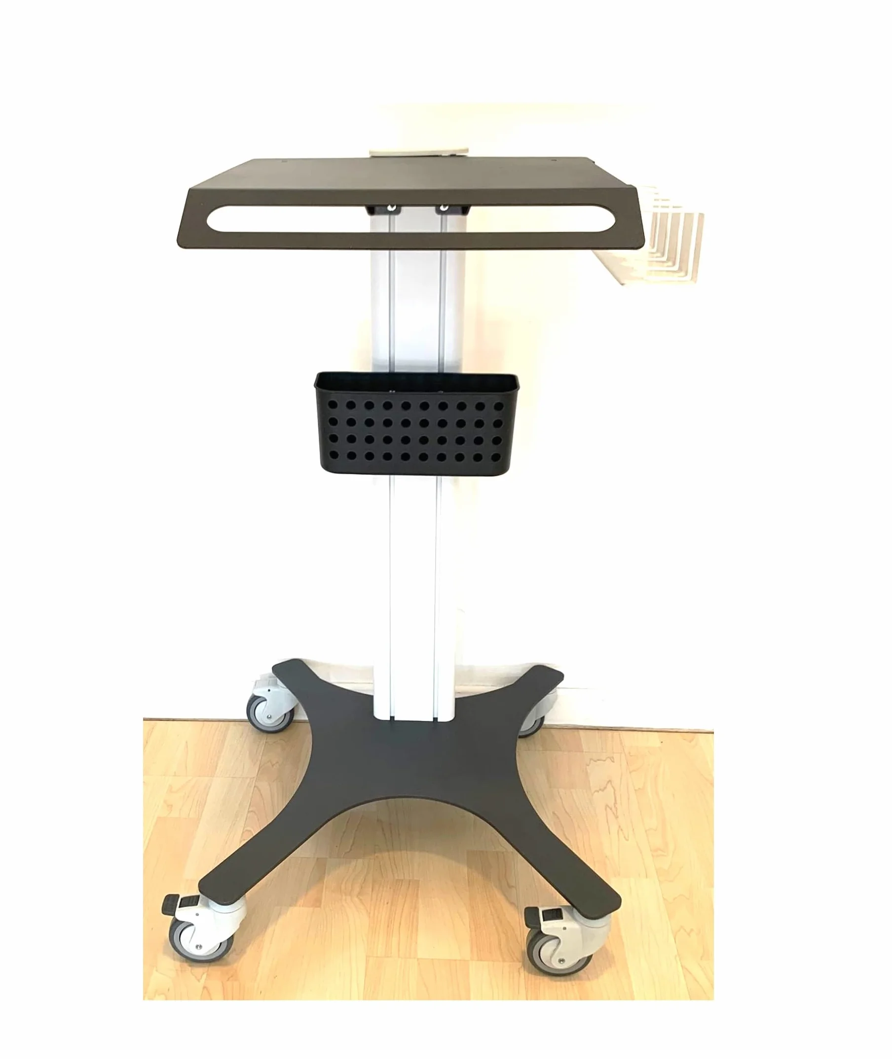 Carrello medicale Strumedical certificato per Ecografo universale con Maniglia Piano di appoggio Cestello Porta sonde