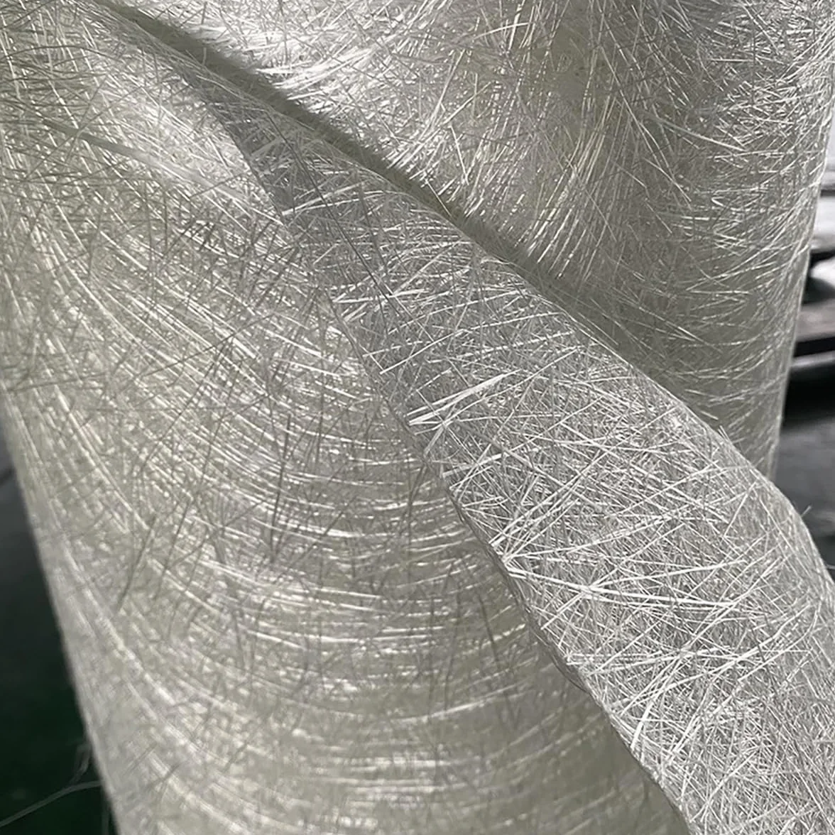 Stuoia in Fibra di Vetro Tagliata Stuoia in Fibra di Vetro Rinforzata Rotolo di Infiltrazione Rapida per La Costruzione di Barche Ricambi Auto Attrezzature per Il Bagno(Size:1x10m/450g)