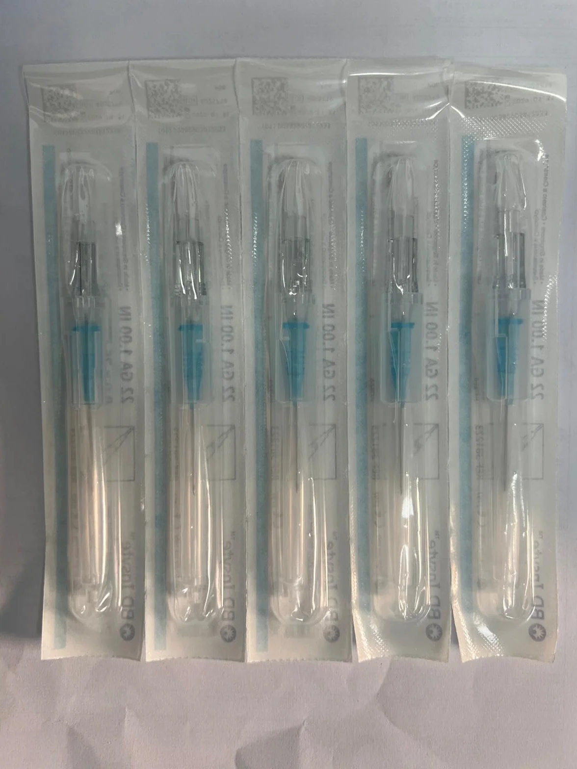 Ago Cannula insyte 18 GA, 1.16 IN, 1,3 x30 mm - Vialon Material Bd, Confezione 50 pezzi, aghi sterili,ad uso percing, intavascolare ad ago interno senza valvola di sicurezza