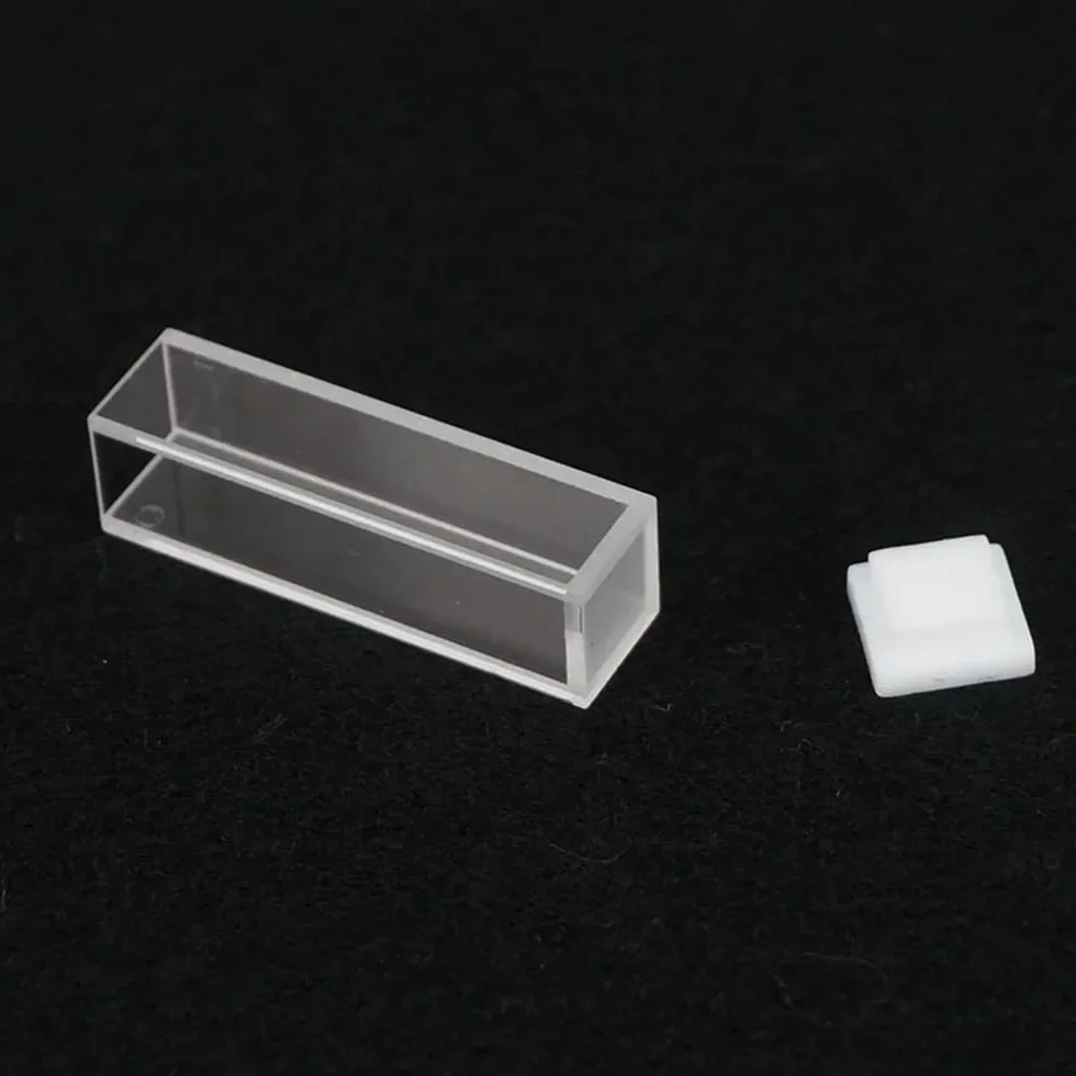 Cuvetta in quarzo da 3,5 ml con percorso da 10 mm, coperchio, lucidatura a 4 facce