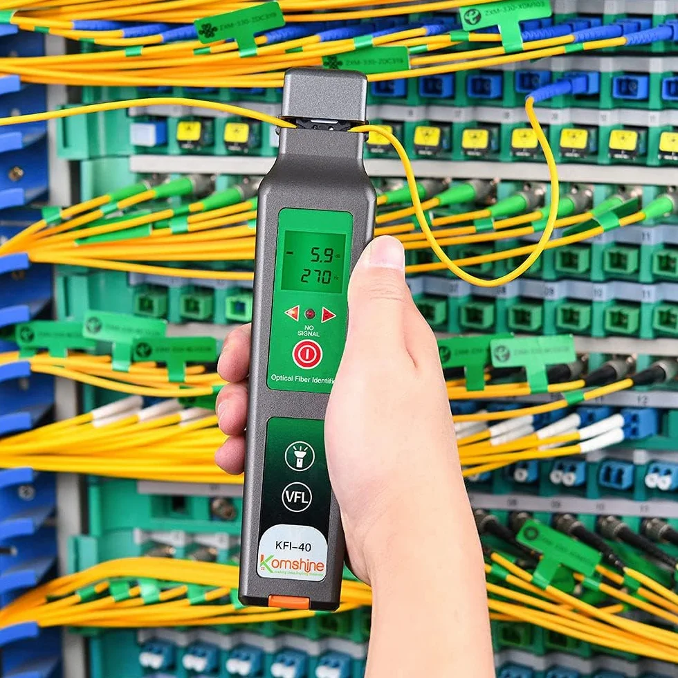 Identificatore fibra ottica Komshine KFI-40 con funzione VFL da 10 mW, display LED