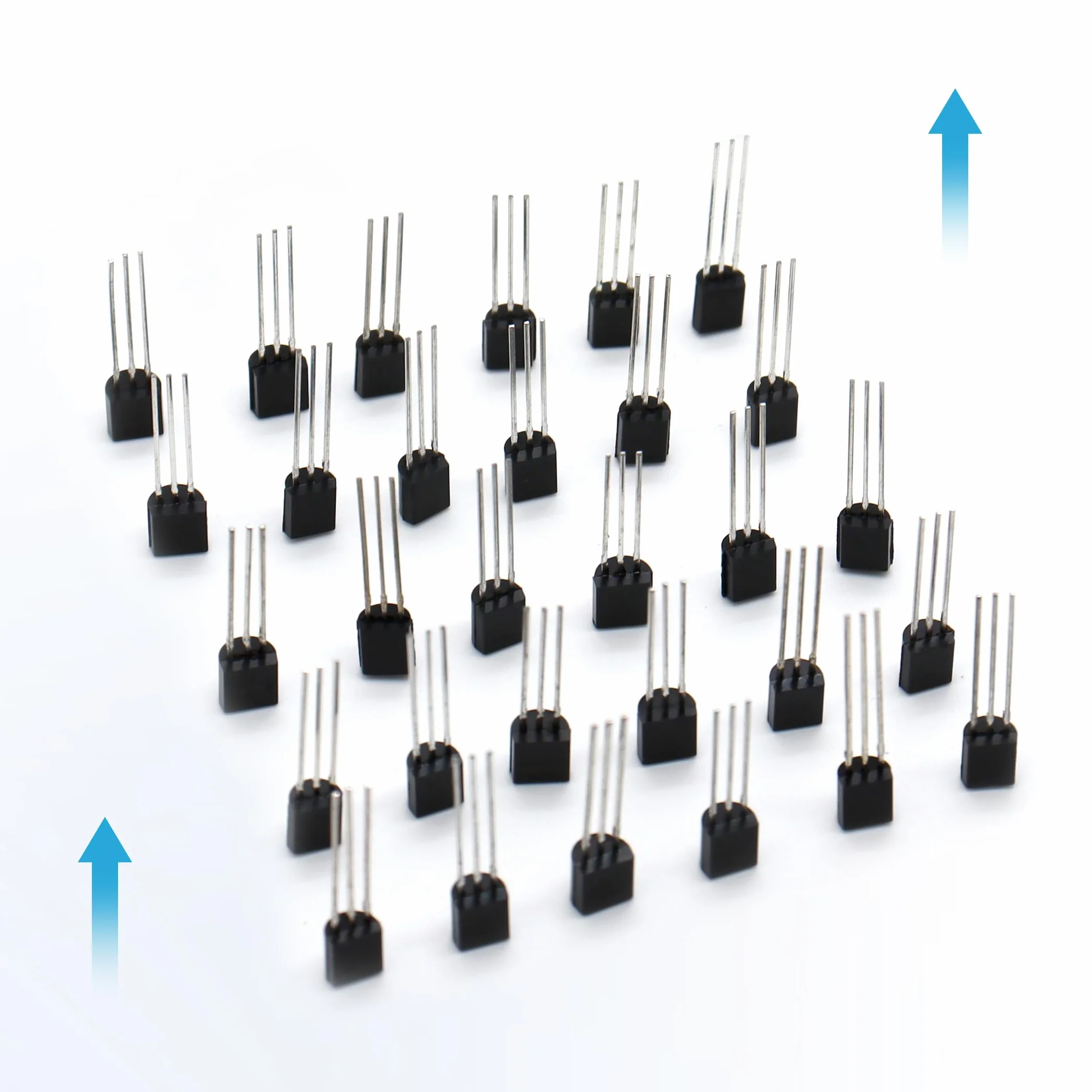 Transistor Set 600 Pezzi PNP NPN SS8050 SS8550 BC546 BC547 BC548 BC549 BC550