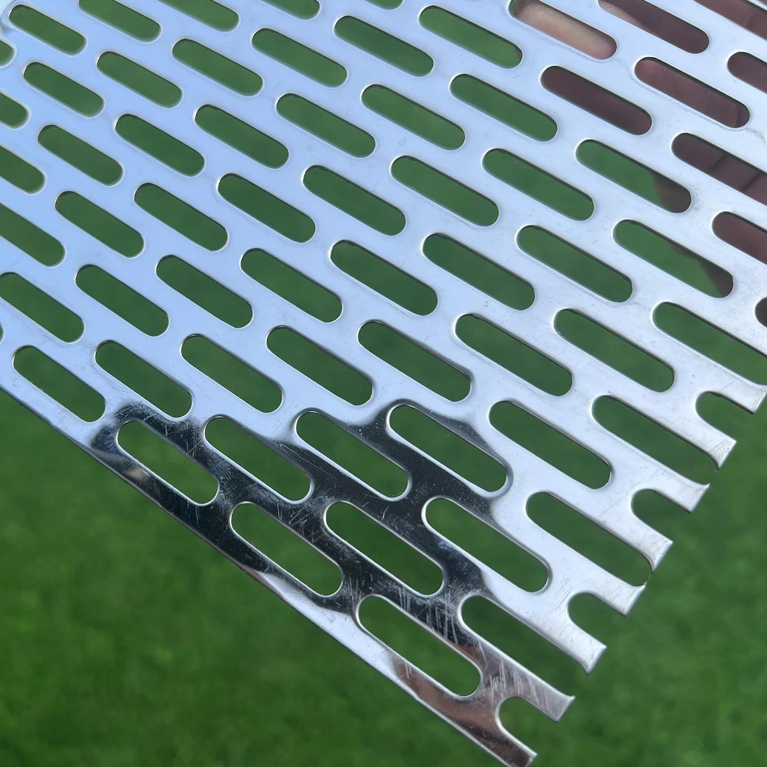 Lamiera perforata 762 mm x 381 mm, spessa 1,1 mm, fori allungati da 0,2 x 0,8 pollici (circa 5 x 20 mm), lamiera perforata in acciaio inossidabile 304, piastra di schermatura, piastra decorativa