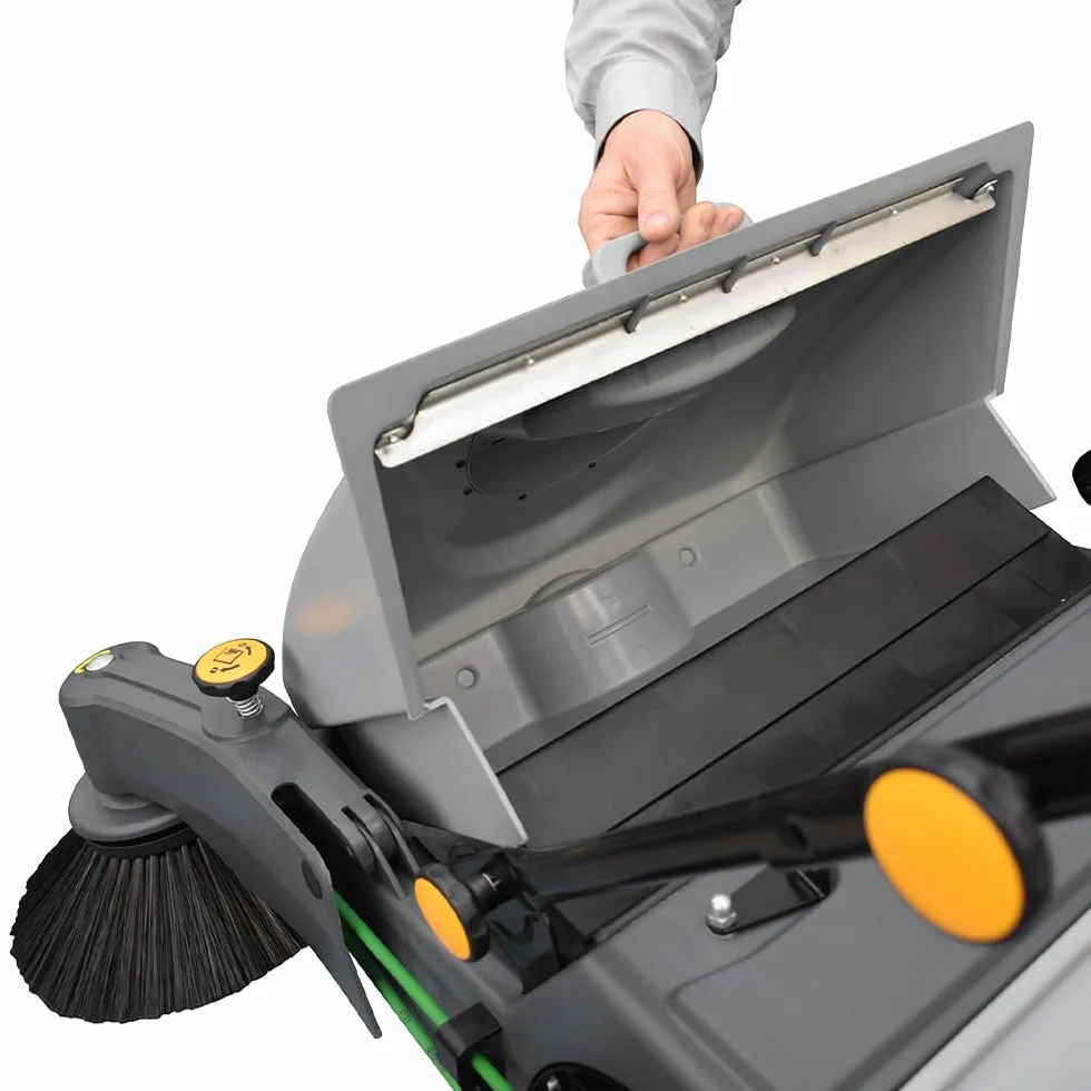 Spazzatrice manuale Lavor BSW 950MF con larghezza di lavoro 95 cm e serbatoio da 45 l