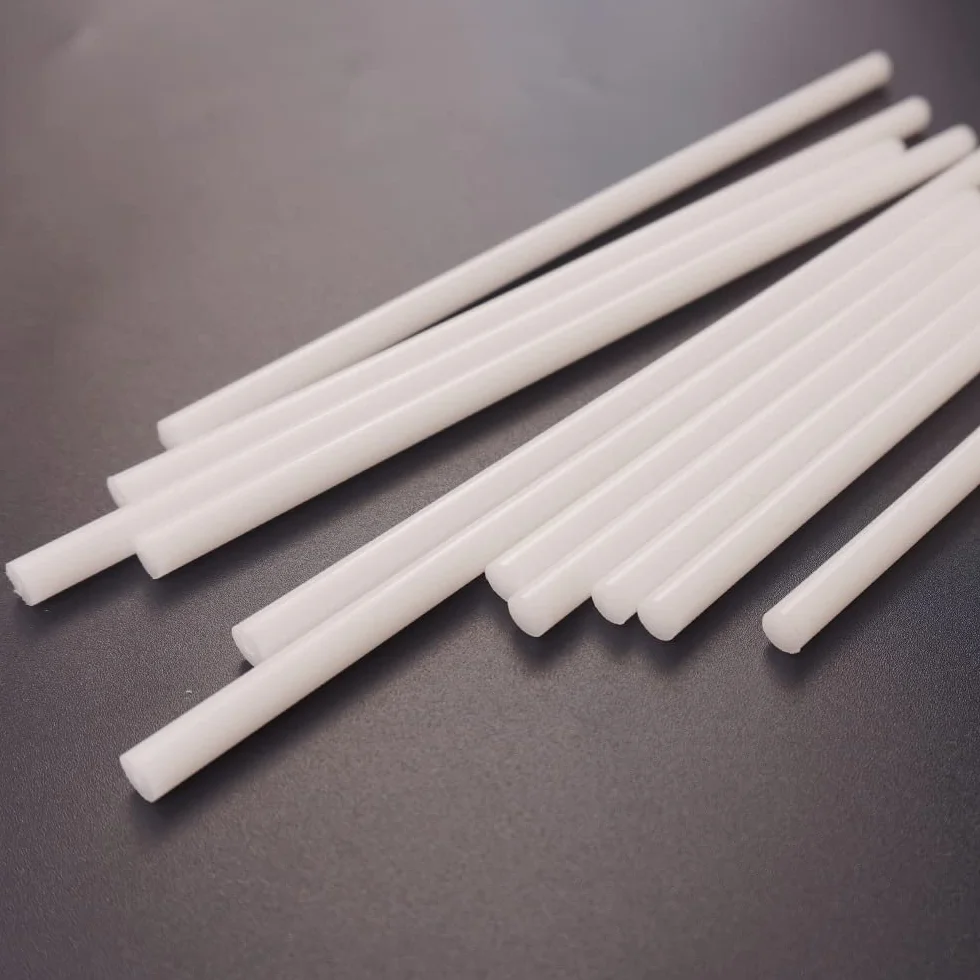 Asta rotonda POM 6 mm diametro 1 m 2 pezzi bianco