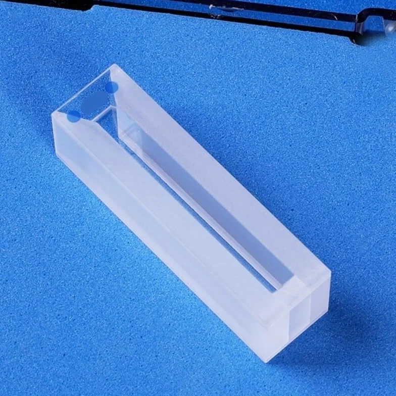 Cuvetta in vetro di quarzo Microcella 1,4 ml con pareti e coperchio smerigliati per spettrofotometria UV-visibile