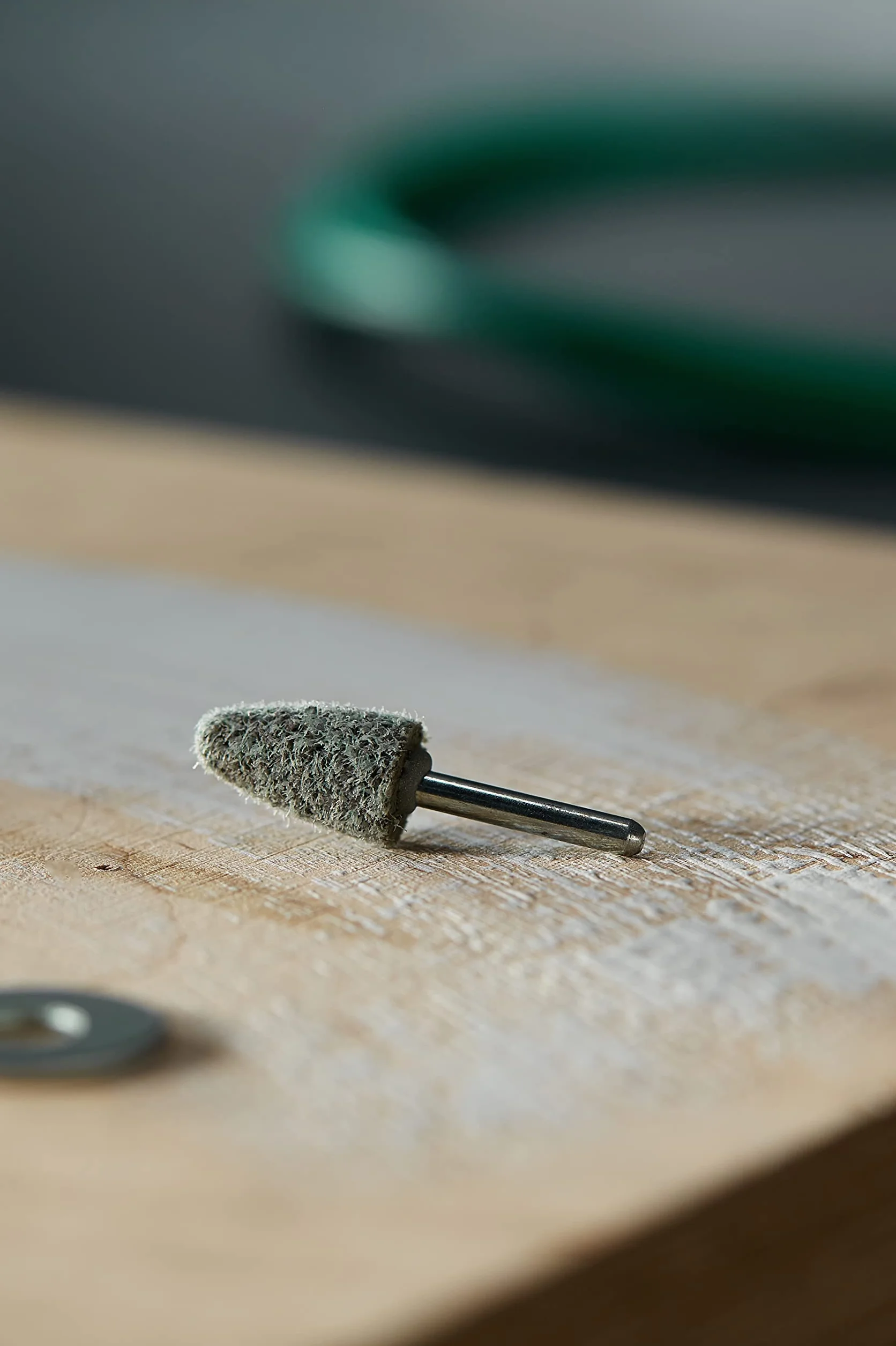 Dremel 516 punta abrasiva a forma di proiettile per la sbavatura di materiali metallici (13 mm)