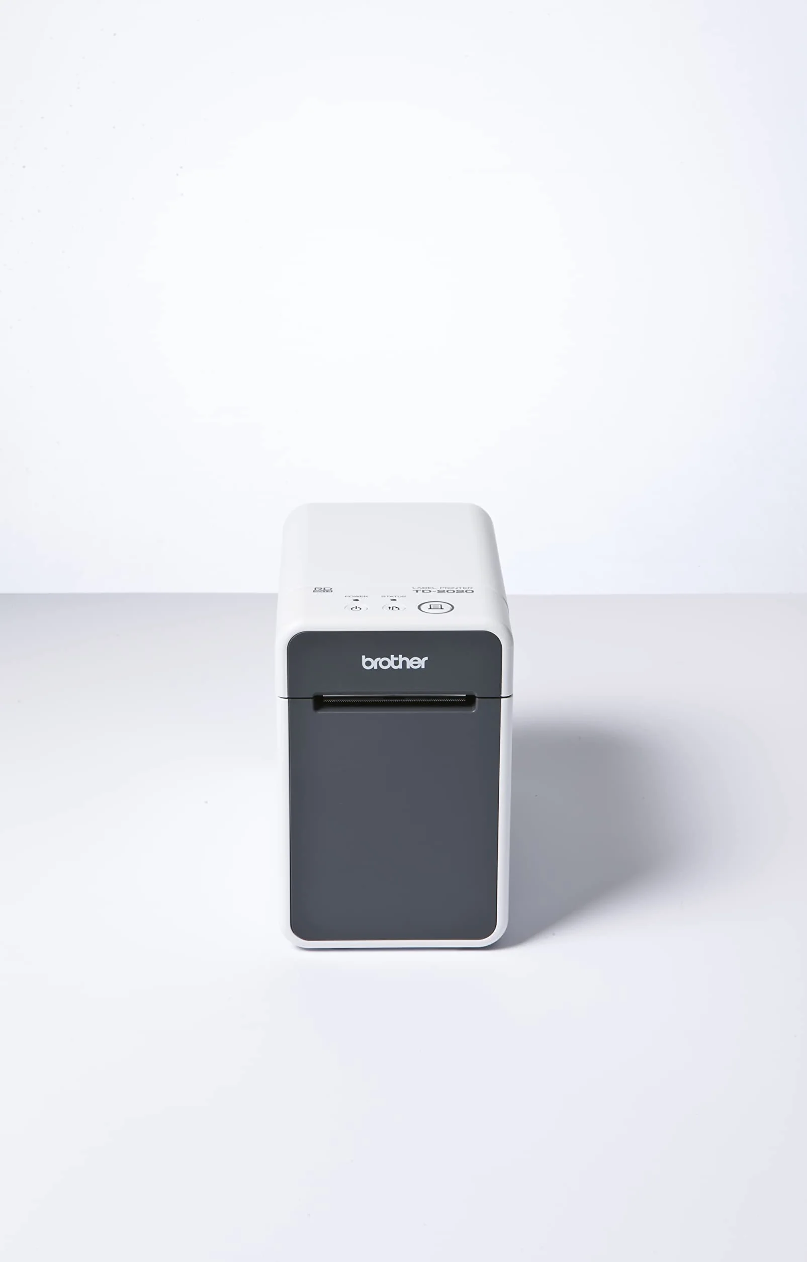 Brother TD-2020A Stampante per Etichette Professionale da 2 pollici, Tecnologia Termica Diretta, Stampa Etichette fino a 56 mm, 203 DPI, Velocità fino a 152.4 mm per sec, Interfaccia Seriale e USB