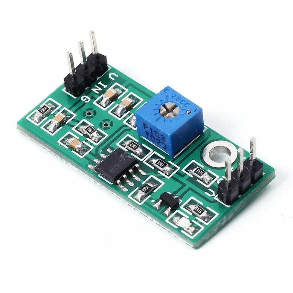 Modulo Comparatore, LM393 3.5-24V Tensione Ad Alto Livello Uscita Analogico Comparatore Controllo con Indicatore LED