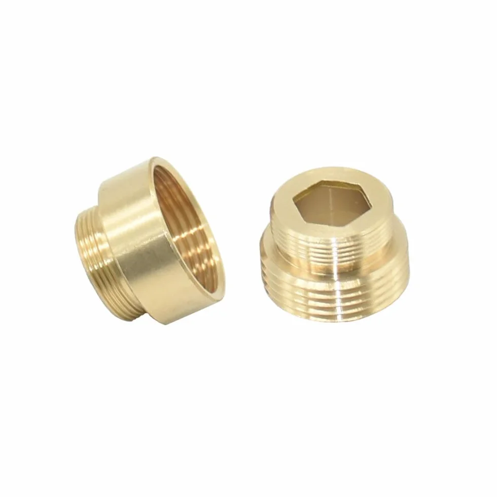 Connettore in ottone da 3/4" a filettatura M22 per rubinetto da giardino e domestico, raccordo di giunzione resistente.