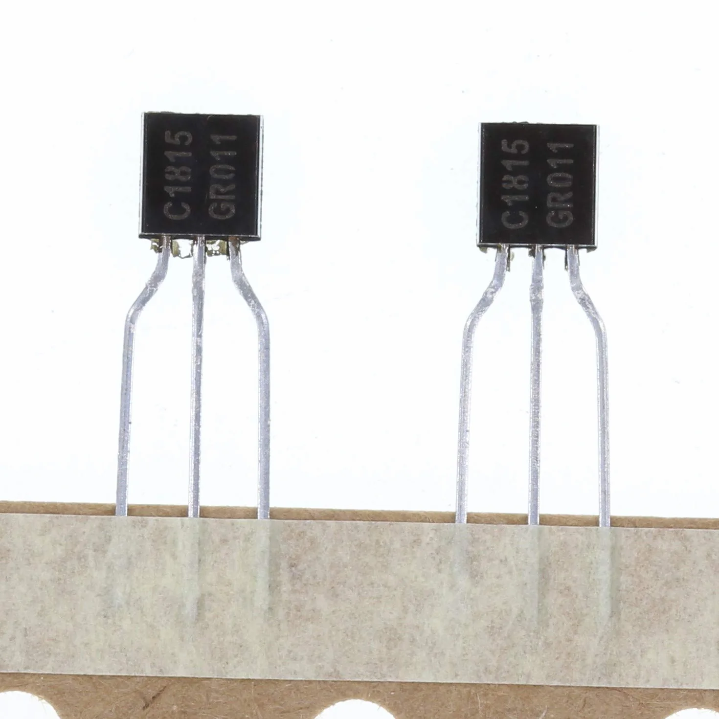 2SC1815GR 2SC1815 NPN Transistor TO-92 50V 150MA 400mW 20 pezzi